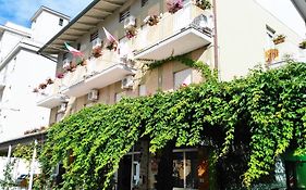 Hotel Simon